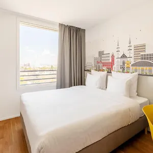 B&B Hotel Basel Szálloda