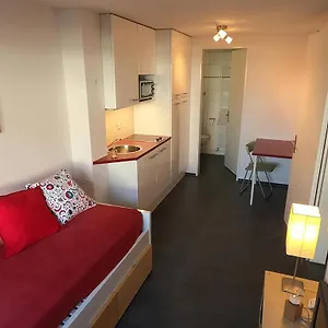 Apartment Schönes Studio Mit Einer Kleinen Terrasse