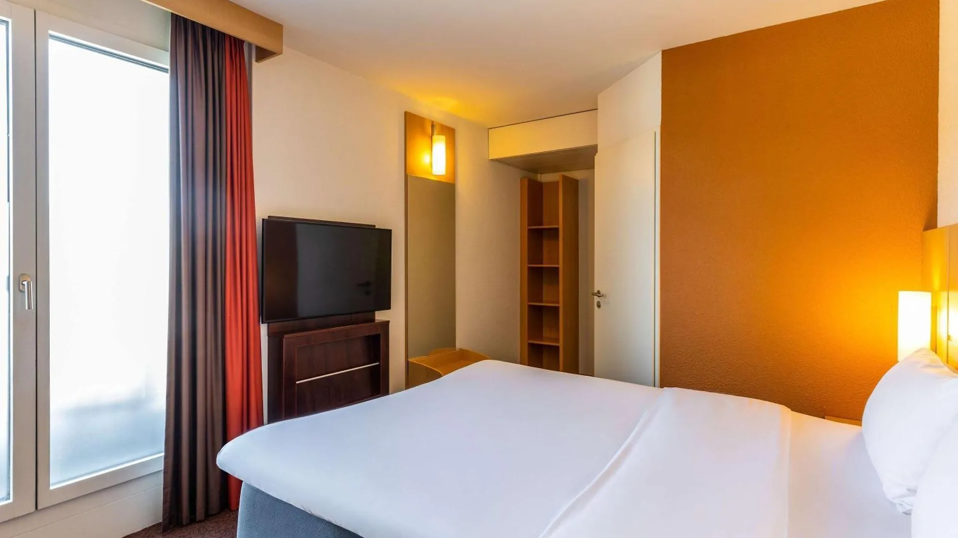 Ibis Basel Bahnhof Hotel Switzerland